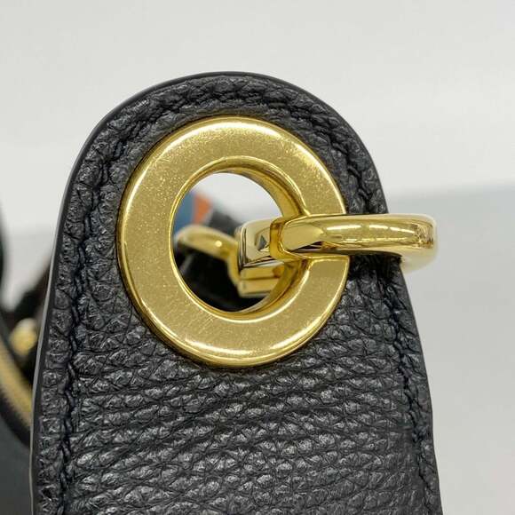 Prada shoulder bag in black leather for women - Picture 6 of 8